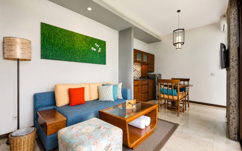 1BRV_Living Room & Kitchen (10)