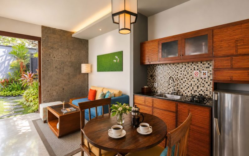 1BRV_Living Room & Kitchen (3)