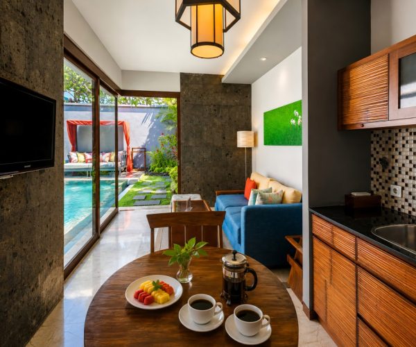 1BRV_Living Room & Kitchen (4)