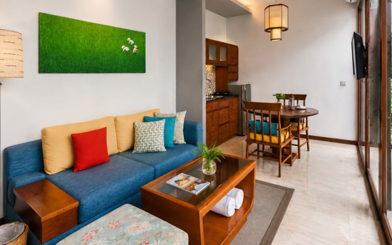 1BRV_Living Room & Kitchen (8)