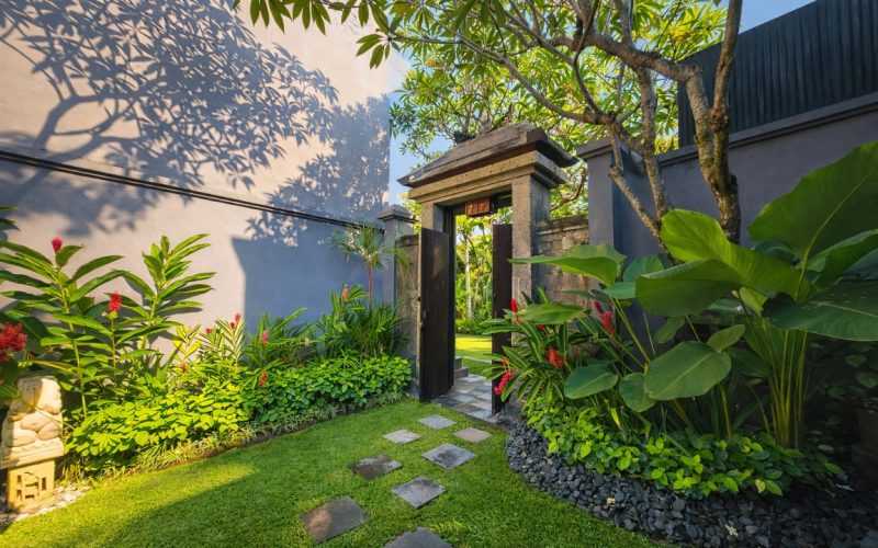 2BRV_Gate & Garden