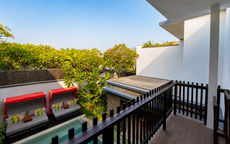 2BRV_Private_Pool_Balcony (2)